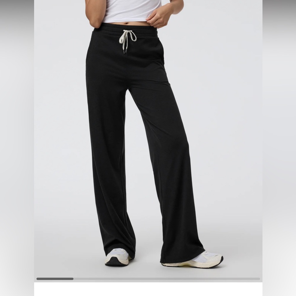 Vuori Essential Wide Leg Pants